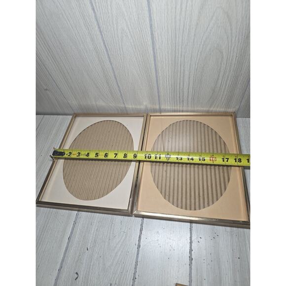 Vtg 70s Brass Standing Double Bifold Picture Frame Oval Matte Gold Tone 8x10 - Picture 7 of 10